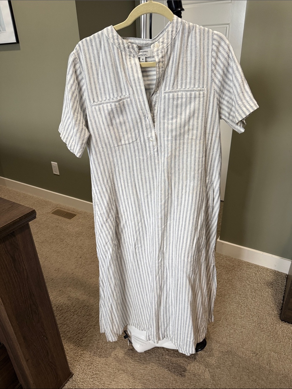Banana Republic White and Blue Striped Short Sleeve Shirt Dress